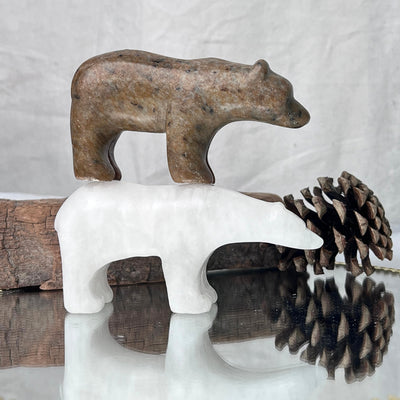 Kit Duplo de Escultura em Alabastro e Pedra-sabão – Urso e Urso-polar